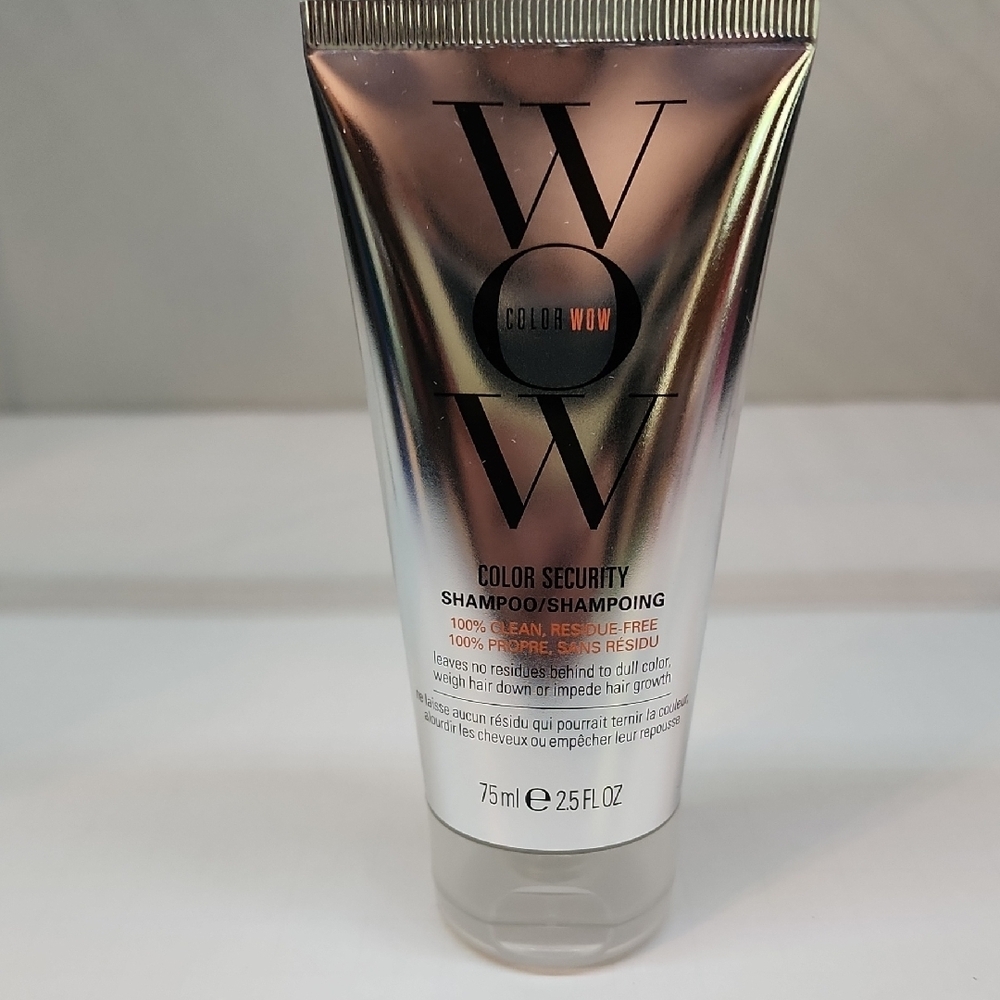 Color Wow Color Security Shampoo - Silver and Black